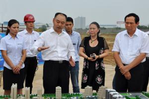 河南省委常委、洛陽市委書記陳雪楓調(diào)研炎黃科技園